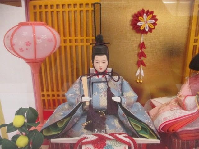 藤翁作　雛人形親王飾り半円形アクリルケース・間口約５０×奥行約２８×高さ約２７㎝ 藤翁作 雛人形親王飾り半円形アクリルケース・間口約50×奥行約